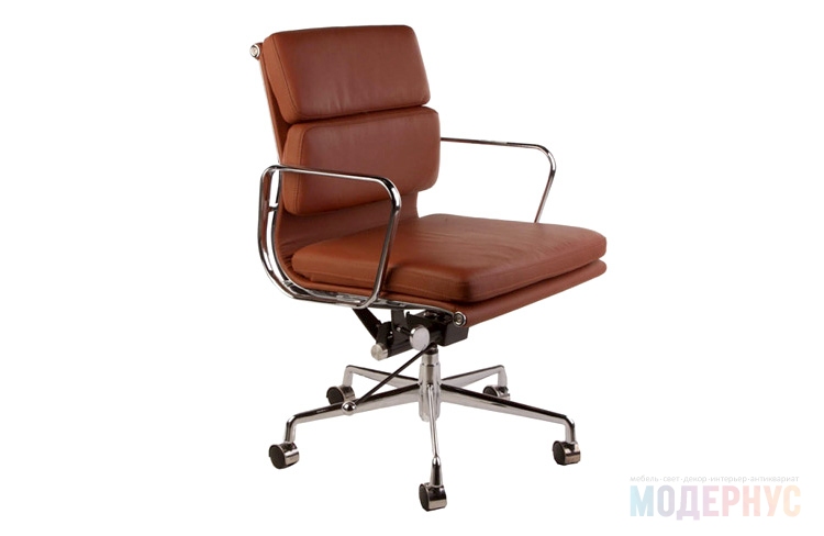 дизайнерское кресло Soft Pad модель от Charles & Ray Eames, фото 1