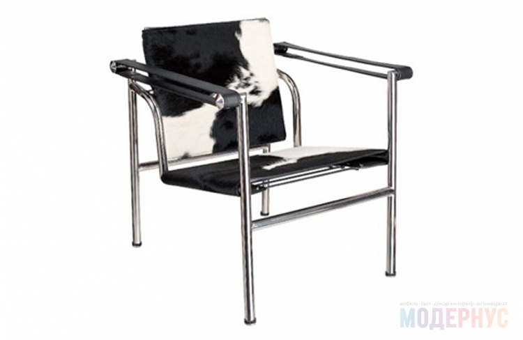 дизайнерское кресло Basculant модель от Le Corbusier в интерьере, фото 3