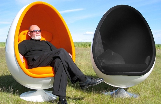 кресло для отдыха Ovalia Egg Chair модель Henrik Thor-Larsen фото 8