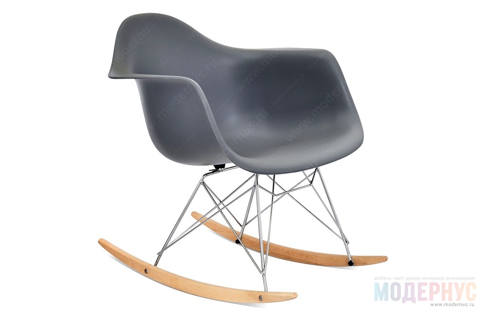 дизайнерское кресло RAR Rocking модель от Charles & Ray Eames в интерьере, фото 5