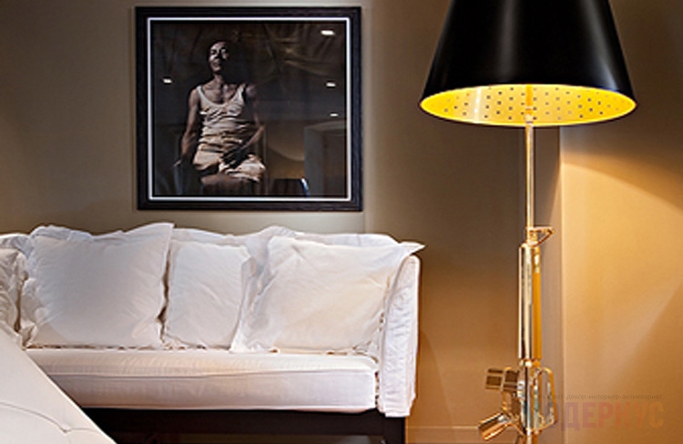 дизайнерский торшер Lounge Gun модель от Philippe Starck в интерьере, фото 4
