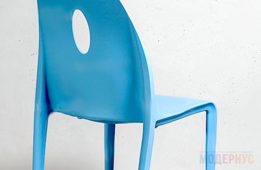 пластиковый стул Riga Chair дизайн Ross Lovegrove фото 3