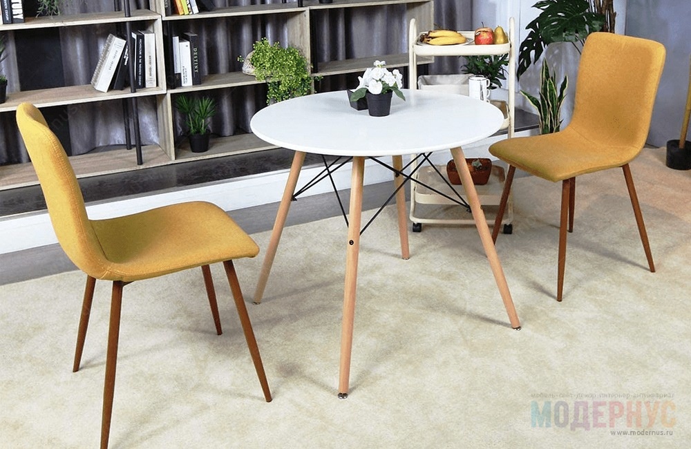 дизайнерский стол DSW Table модель от Charles & Ray Eames в интерьере, фото 4