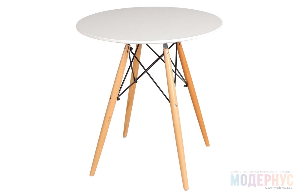 дизайнерский стол DSW Table модель от Charles & Ray Eames в интерьере, фото 1