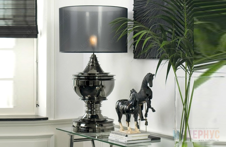 дизайнерская лампа Silom Black модель от Eichholtz в интерьере, фото 3
