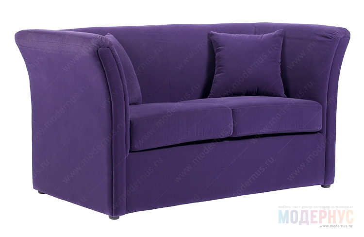 дизайнерский диван Hollis Sofa модель от O&M Design в интерьере, фото 2