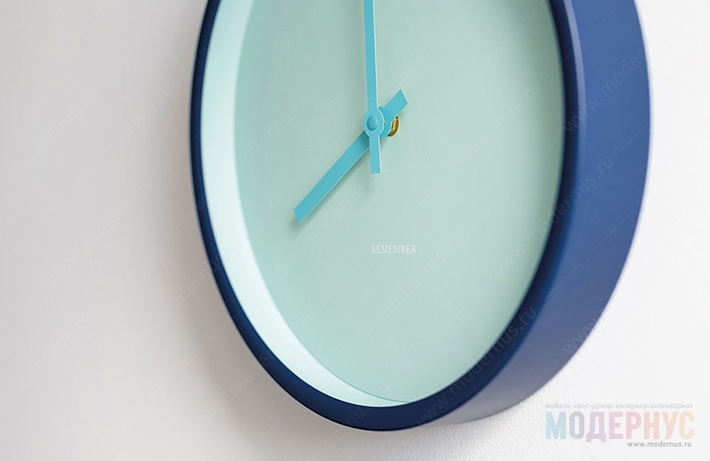 дизайнерские часы Aqua в магазине Модернус в интерьере, фото 2