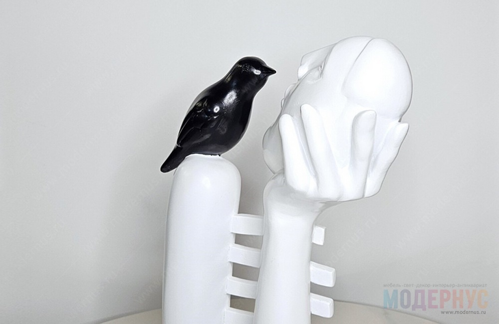 дизайнерский предмет декора Head and Crow в магазине Модернус в интерьере, фото 4