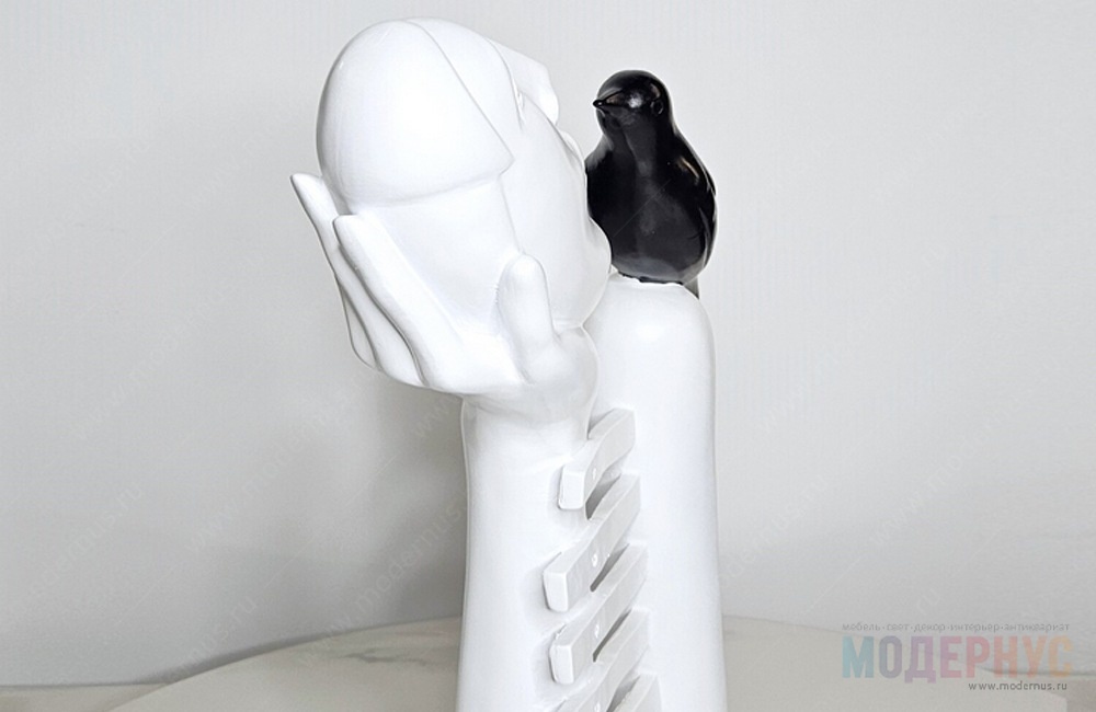 дизайнерский предмет декора Head and Crow в магазине Модернус в интерьере, фото 3