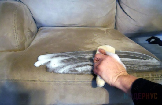 Правильно чистим свой диван в домашних условиях фото 4