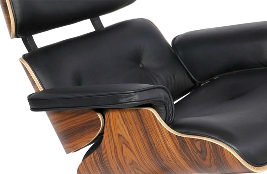 кресло с оттоманкой Lounge Chair модель Charles & Ray Eames фото 5