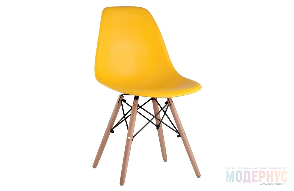 дизайнерский стул DSW Eames модель от Charles & Ray Eames в интерьере, фото 1