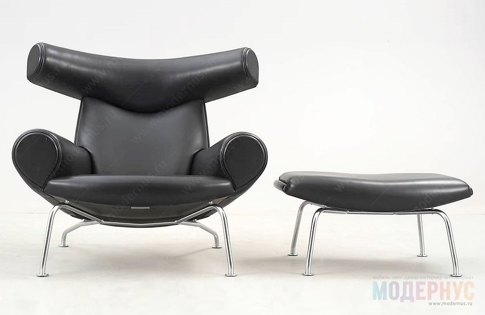 дизайнерское кресло Ox with Ottoman модель от Hans Wegner в интерьере, фото 3