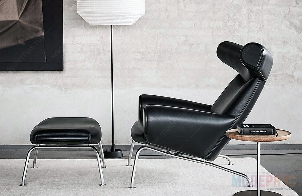 дизайнерское кресло Ox with Ottoman модель от Hans Wegner в интерьере, фото 5