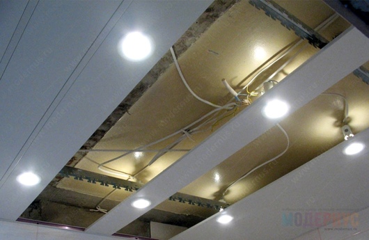 Как правильно установить точечный свет на потолке фото 3