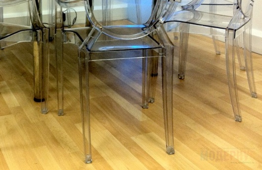 Прозрачные стулья Louis Ghost от Филипа Старка для Яны Байнович (Тула), фото 4