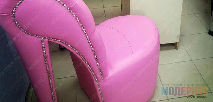 Кресло-туфелька для настоящей принцессы от дизайнера Виктора Бороздина